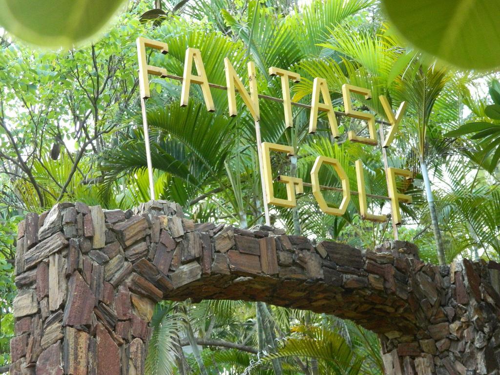Fantasy Golf Resort Devanahalli Exterior foto